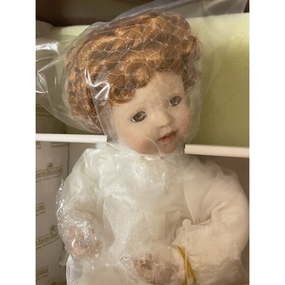 NIB “May Your Days Be Filled With Sunshine”Porcelain Doll by Ashton-Drake - Picture 5 of 7